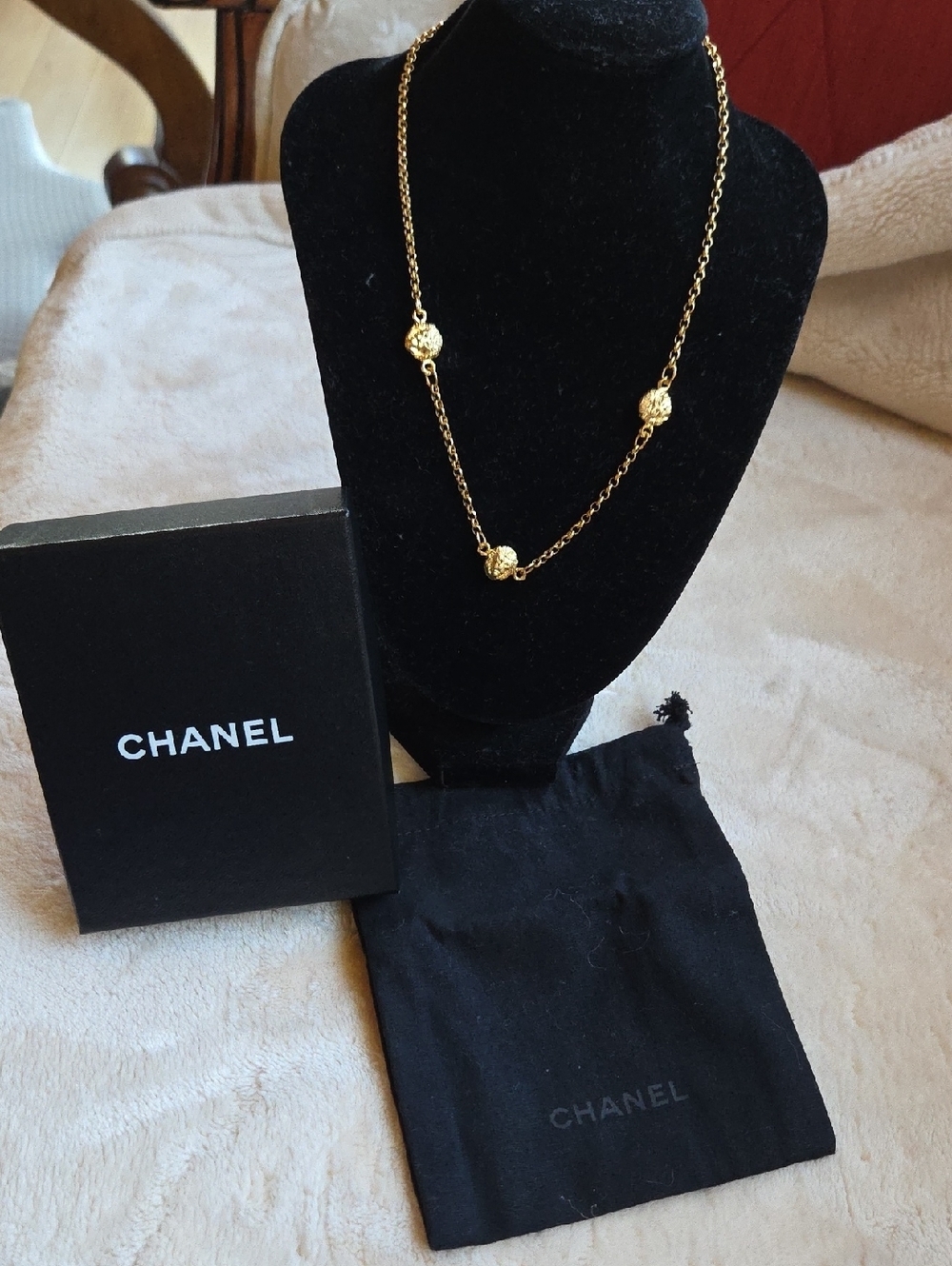 Chanel Coco Mark 3277/Lion Head Gold Chain Necklace - Women Jewelry - Picture 7 of 7